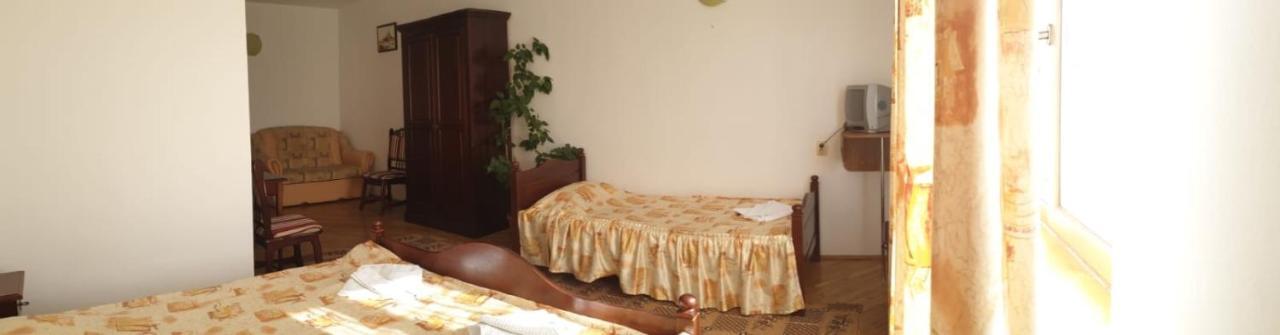 Motel Balcost Piatra Neamţ Exteriör bild