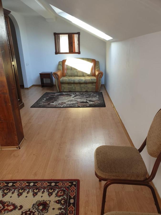 Motel Balcost Piatra Neamţ Exteriör bild