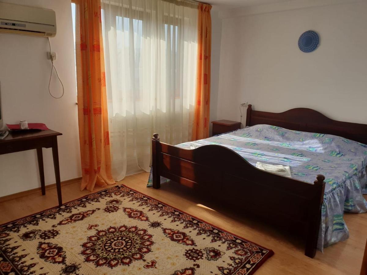 Motel Balcost Piatra Neamţ Exteriör bild